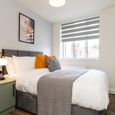 Aurum 6 - Chic 1Br Stay By Dmu City Centre Leicester Bagian luar foto